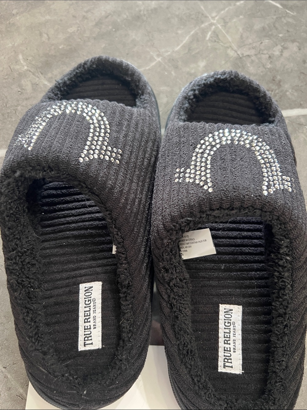 True Religion Woman’s Black Slip-On Slippers with Rhinestone Logo - Picture 3 of 7
